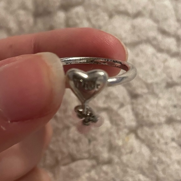 Dior Heart Ring - Picture 2 of 6